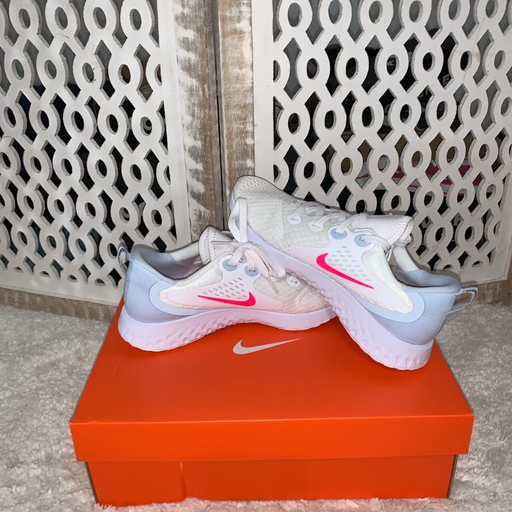 Nike legend react